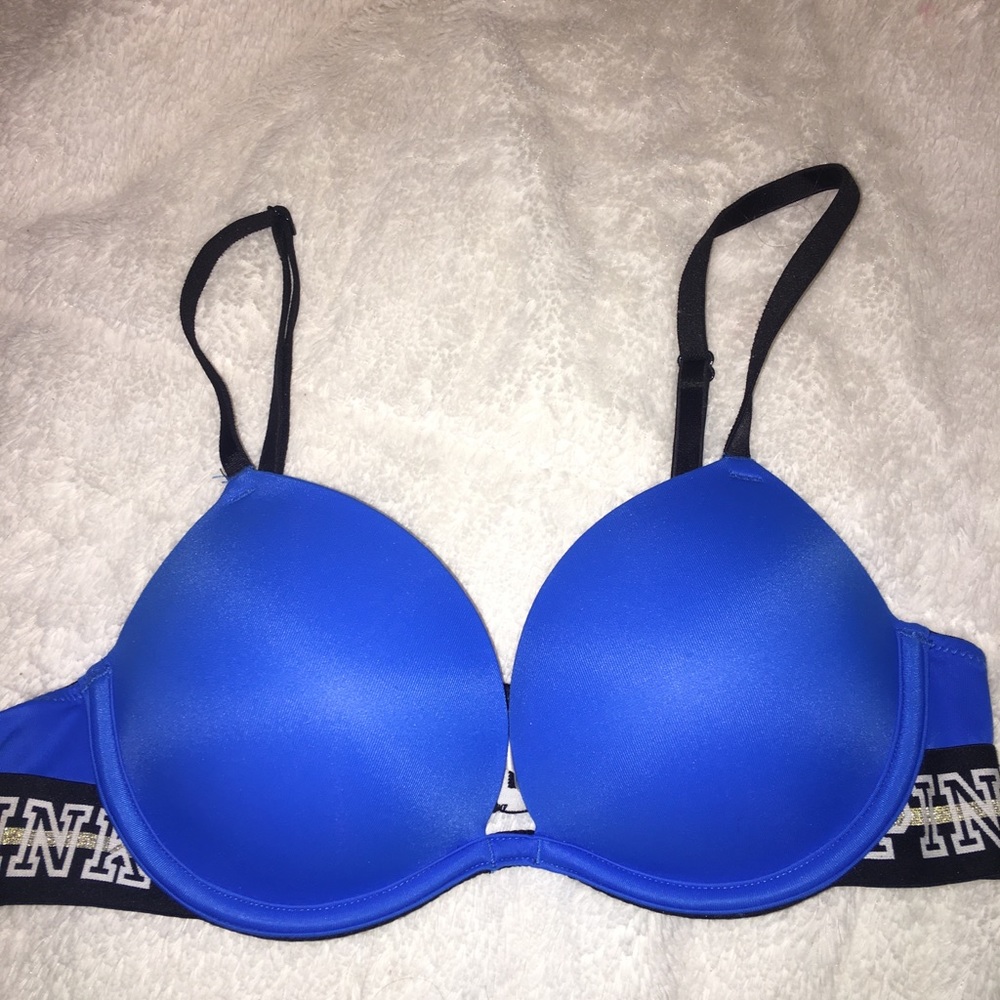 Victoria secret/pink bra